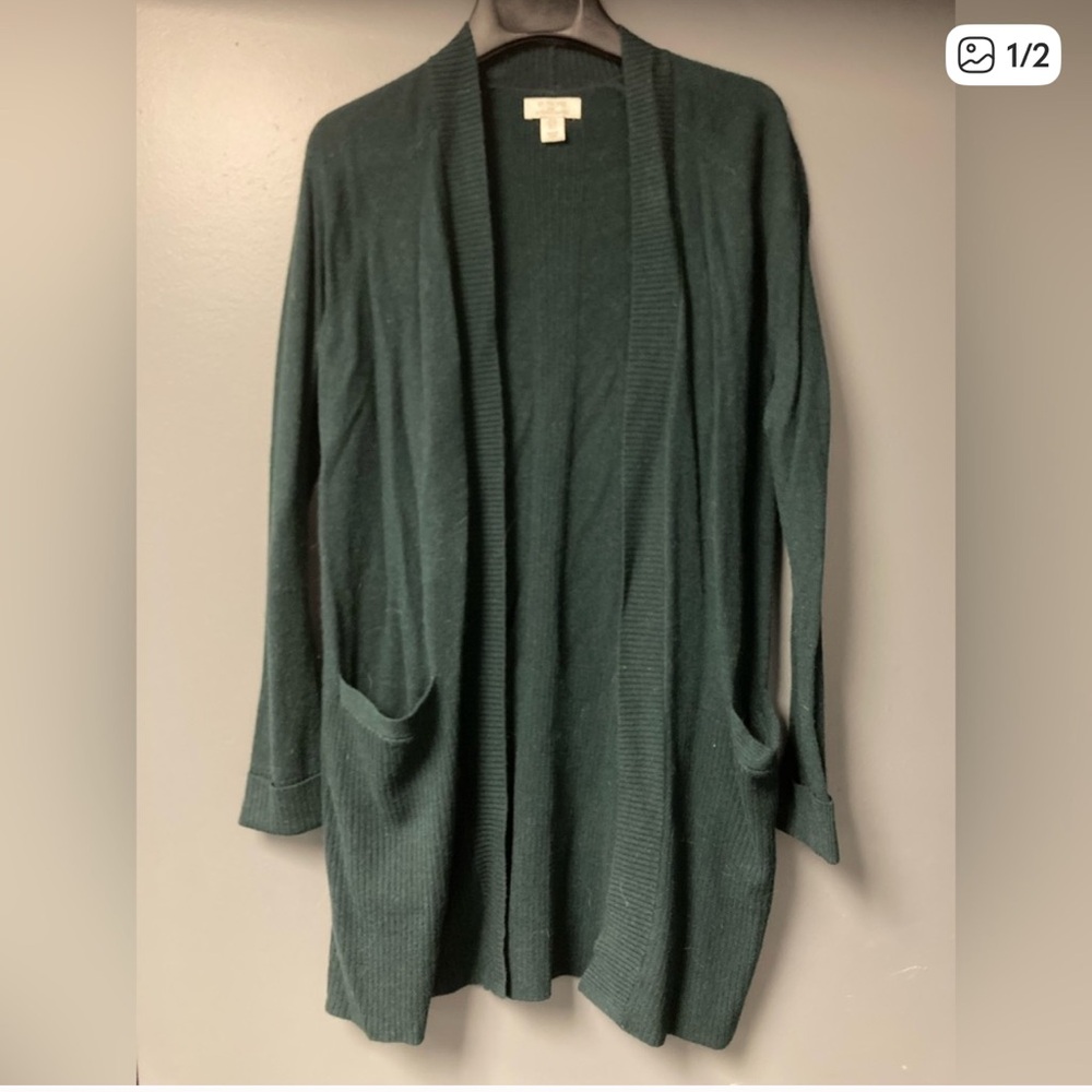 St. Tropez long open variegated knit cardigan with pockets.
